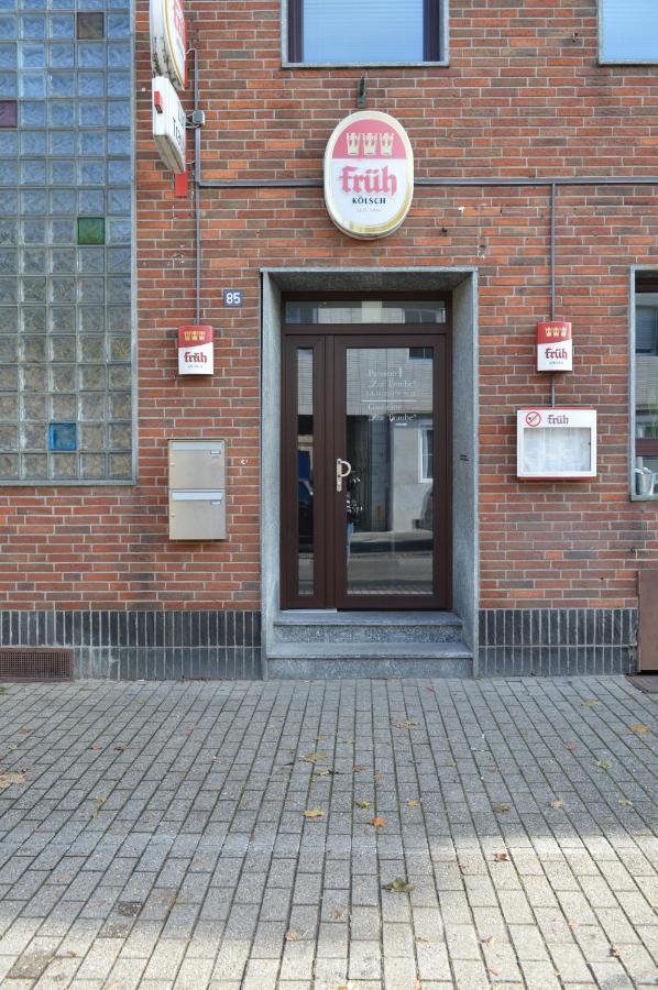 Pension Zur Traube Bergheim  Eksteriør billede